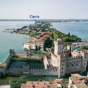 Apartment Cipria